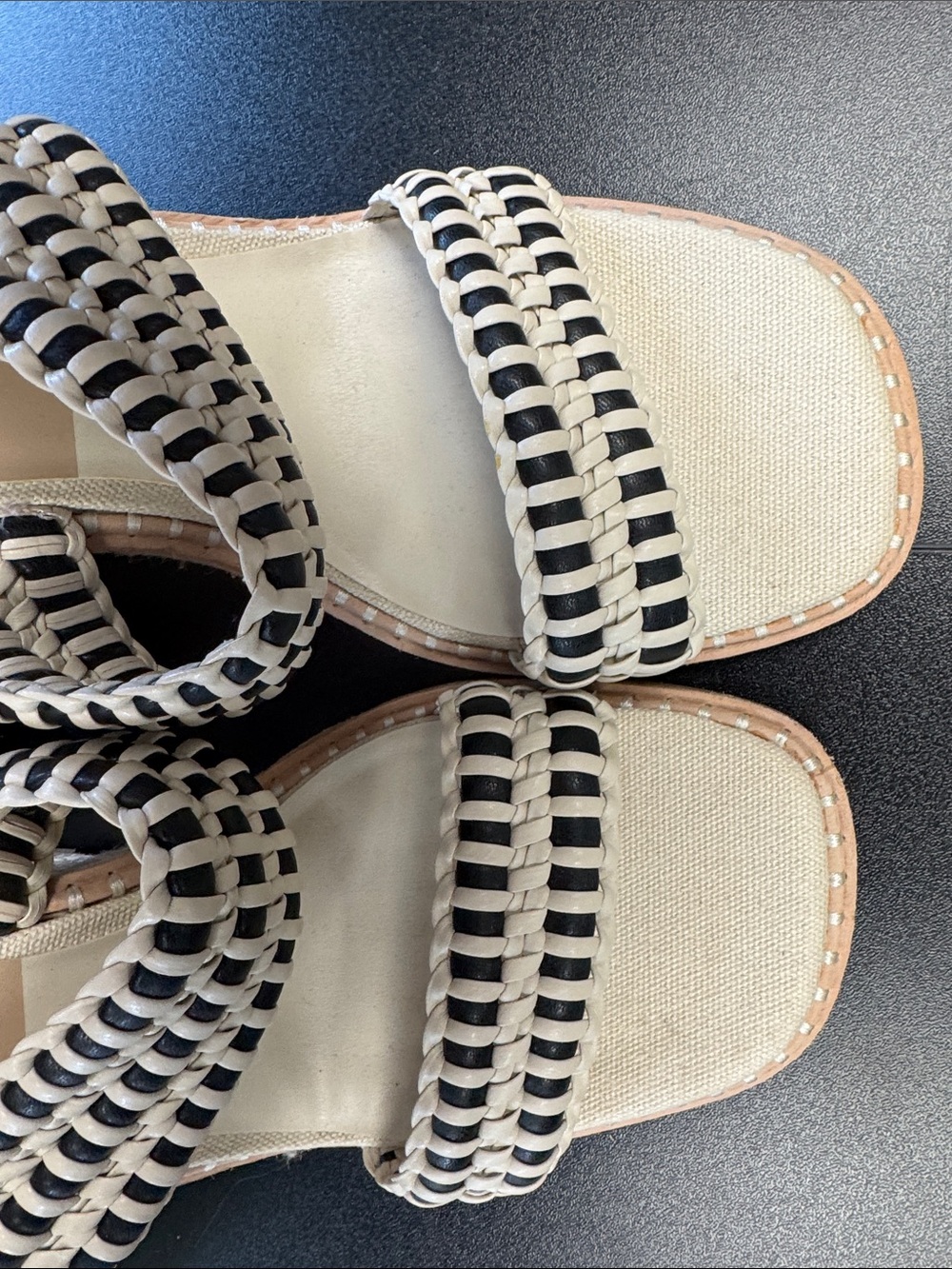 Dolce Vita Black and Cream Woven Double-Strap Mules - Picture 9 of 10
